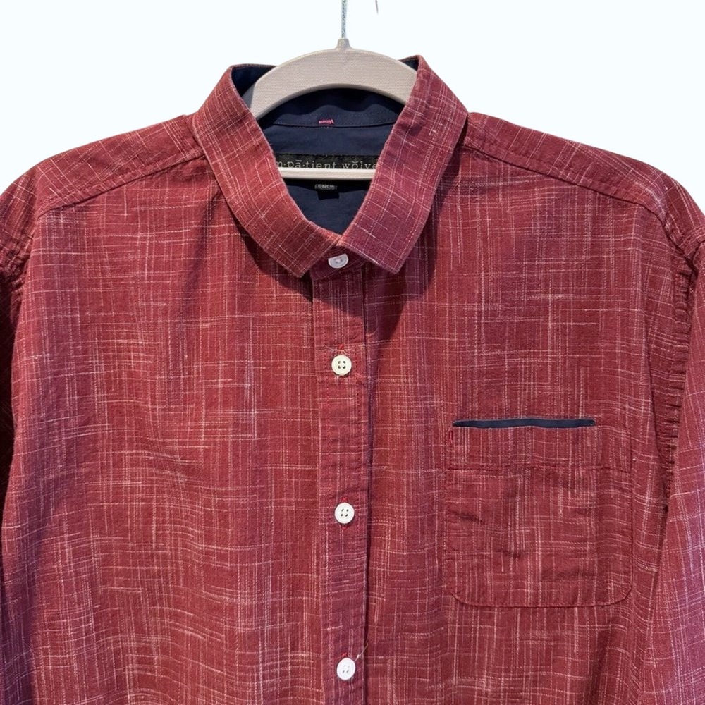 im·pā·tient wŏlves Button Down Shirt Red Crosshatch Textured Mens L - Picture 1 of 8